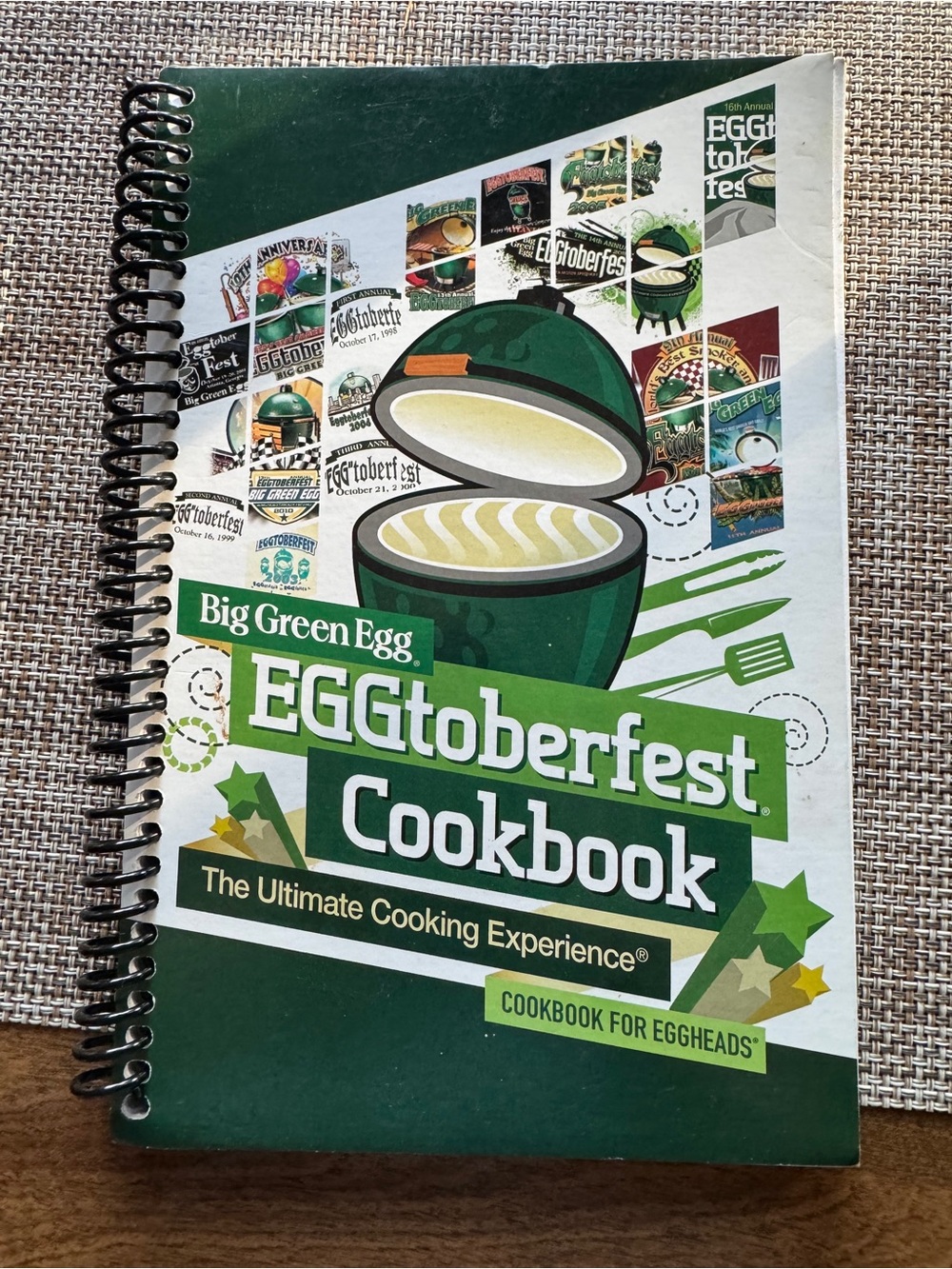 Big Green Egg EGGtoberfest Cookbook: The Ultimate Cooking Experience